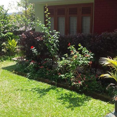 Apartamento Jayawimana Kandy Exterior foto