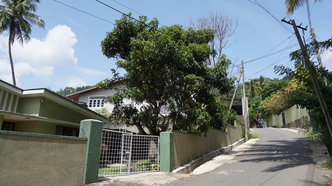 Apartamento Jayawimana Kandy Exterior foto